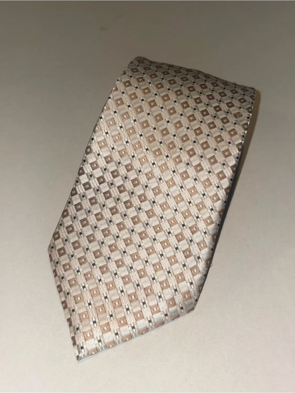 Paul Smith London Men's Necktie 100% Silk White Silver & Gold Diamond Pattern
